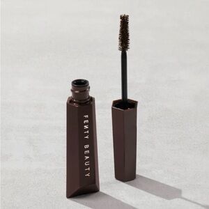 HELLA THICC VOLUMIZING MASCARA